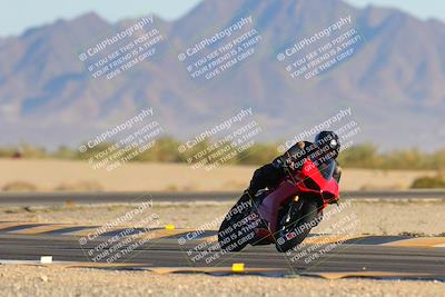 media/Dec-09-2023-SoCal Trackdays (Sat) [[76a8ac2686]]/Turn 15 Set 2 (245pm)/